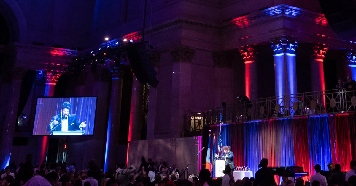 NextImg:Trump Adviser Collapses On Stage At New York Young Republican Gala
