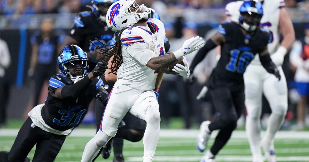 NextImg:Hair-Pulling Tackle Attempt In Bills Win Is A Lock For Most Tressful Play
