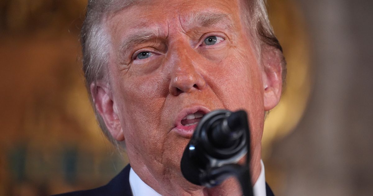NextImg:Trump Promises To Fire Federal Employees Who Continue Remote Work