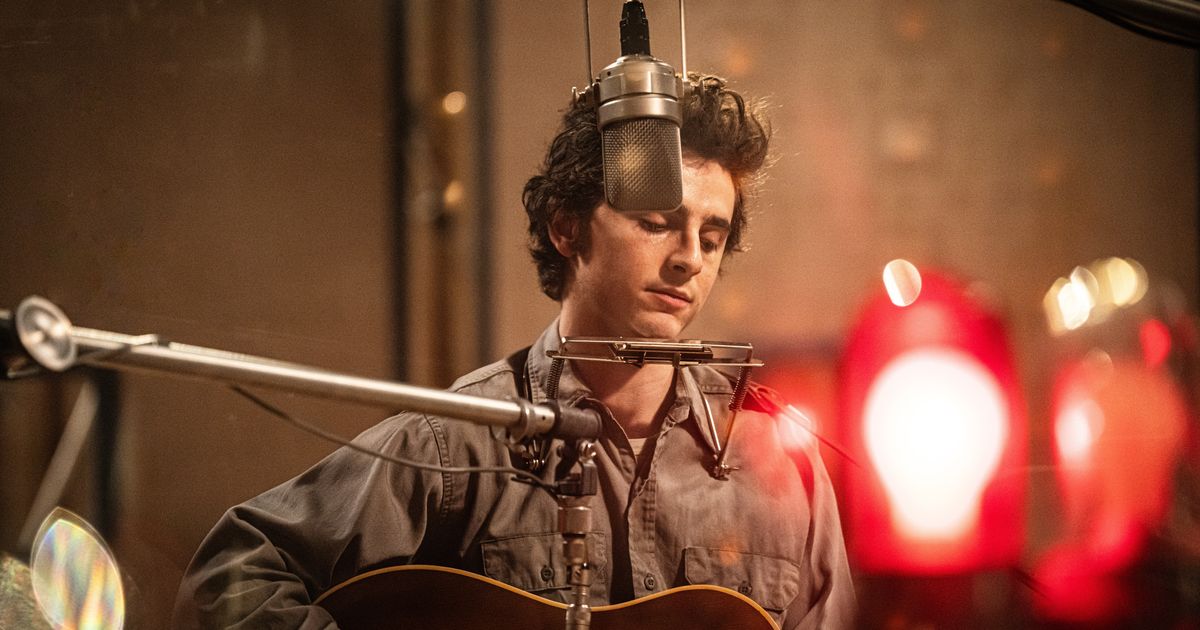 Timothée Chalamet Is Bigger Than Bob Dylan In The Musician's Biopic — And That’s A Problem