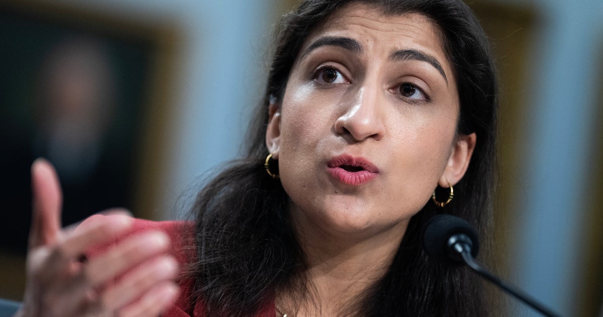 NextImg:The Government Is Finally Cracking Down On Those Sneaky 'Service' Fees