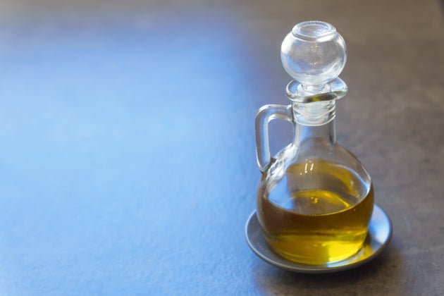 Εξτρα παρθένο ελαιόλαδο, το υπερ-πολύτιμο αγαθό. 