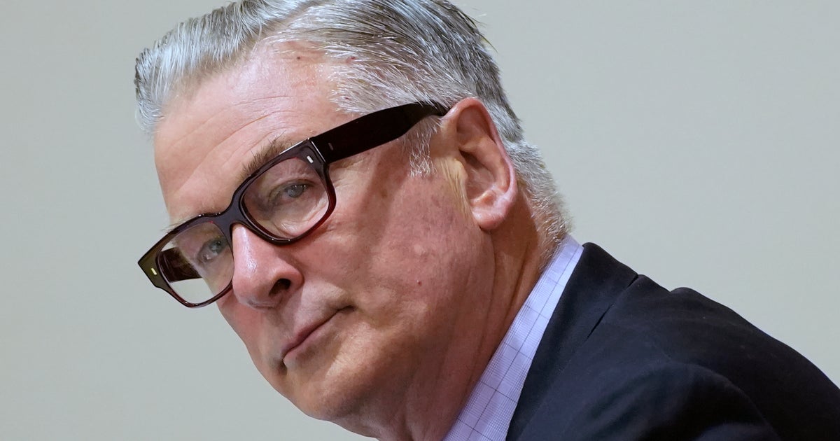 NextImg:Prosecutors Withdraw Appeal Of Dismissed Case Against Alec Baldwin In Fatal Movie Set Shooting