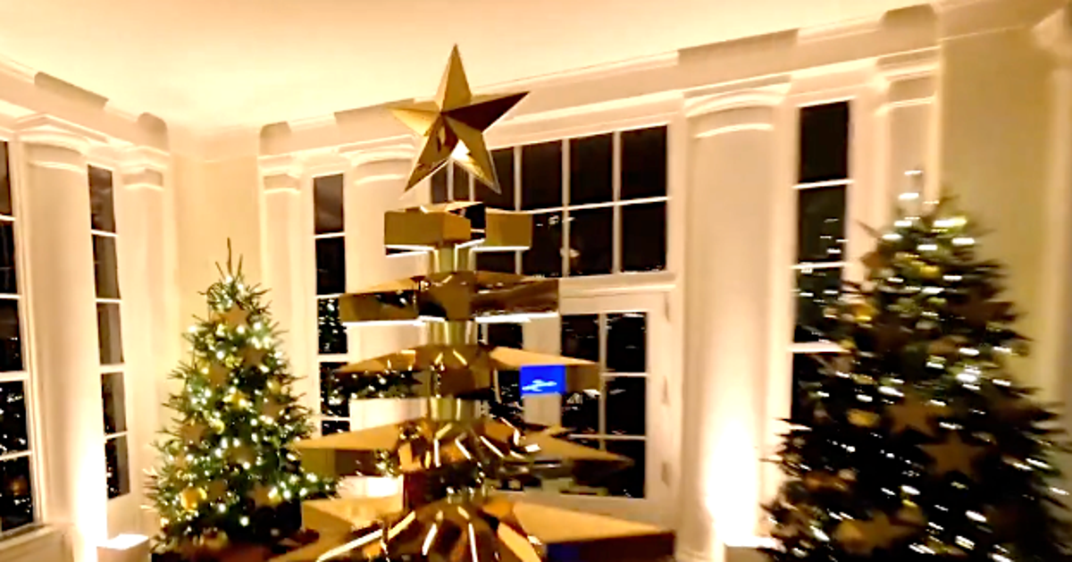NextImg:Biden Takes Us On A Very Cool Drone Tour Of White House To Say Merry Christmas