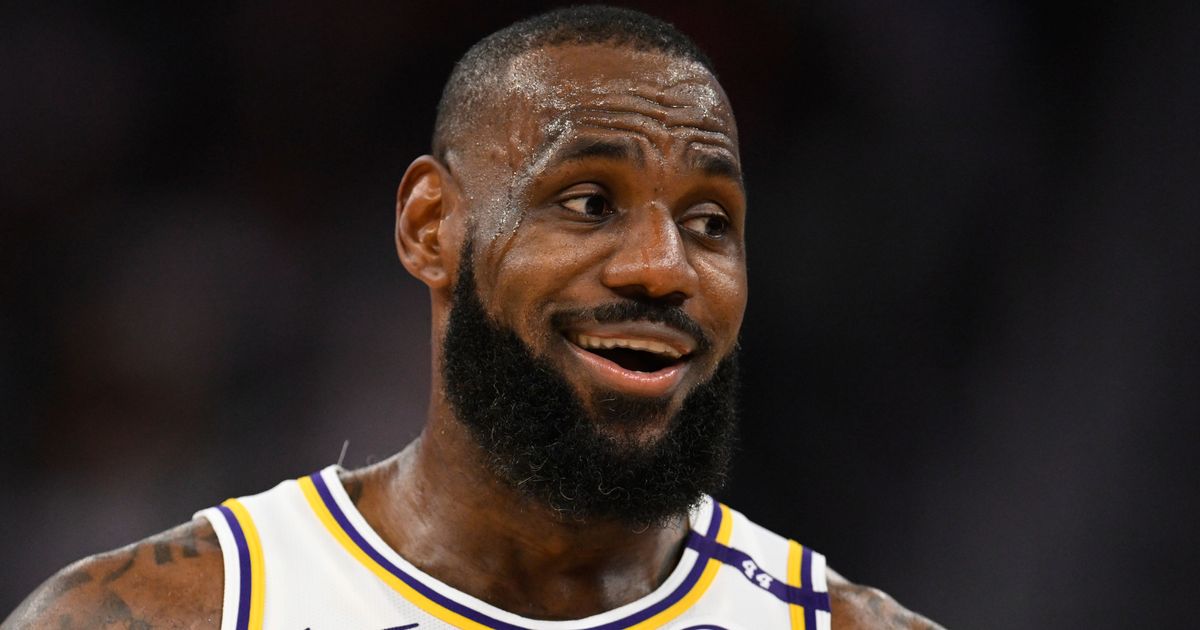 LeBron James Has Blunt Words For NFL After Lakers-Warriors Christmas Day Thriller