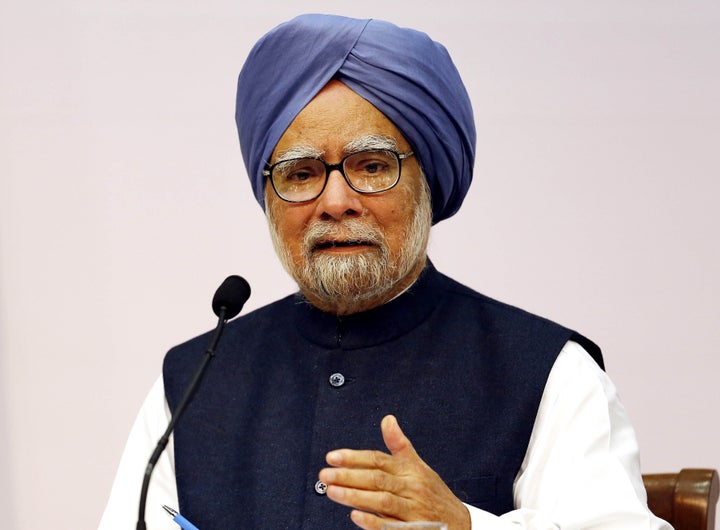 Indian Prime Minster Manmohan Singh addresses a press conference, in New Delhi, India, Friday, Jan. 3, 2014. Prime Minister Singh said Friday he would step aside after 10 years in office, paving the way for Rahul Gandhi to take the reins of the world's biggest democracy if his party stays in power in this year's elections. (AP Photo/Harish Tyagi, Pool)