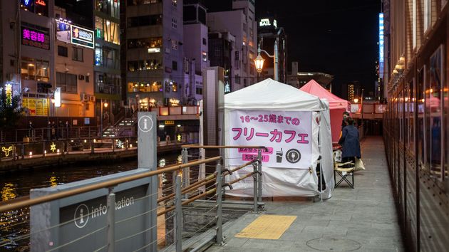 グリ下で運営していたフリーカフェ。ユースセンターをつくるきっかけとなった