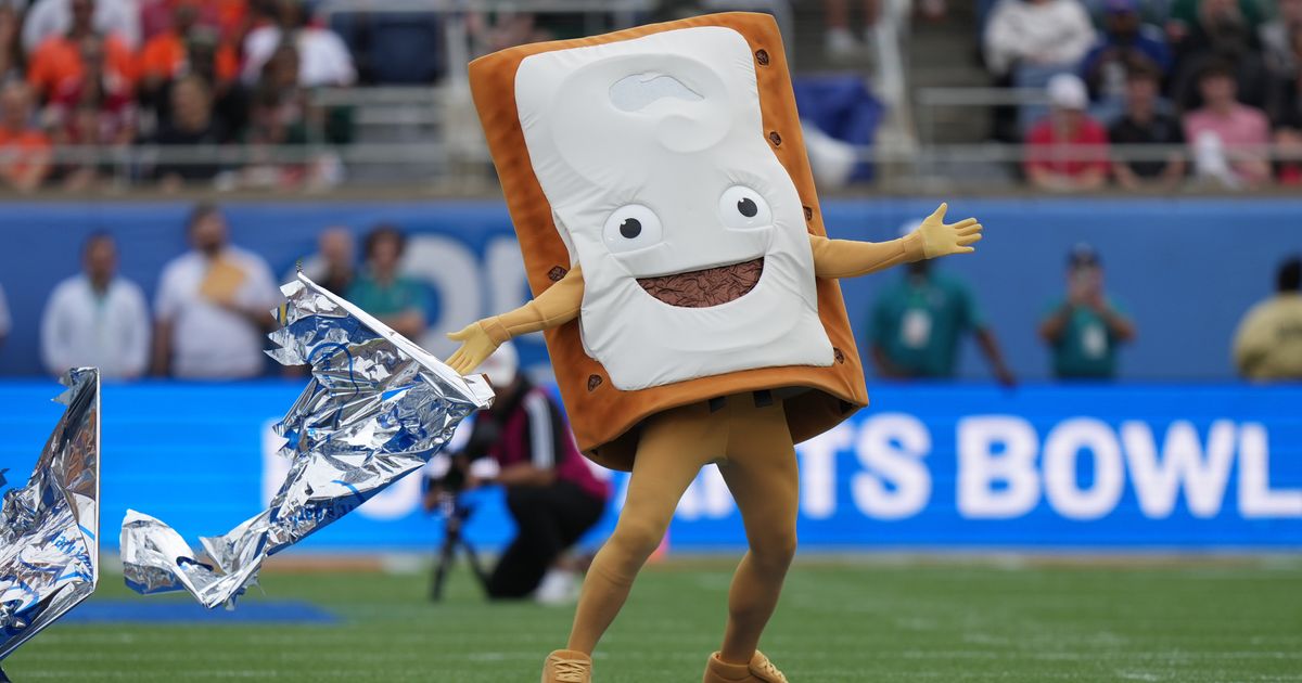 Football Fans Are Making A Pre-New Year's Toast To These 'Deranged,' 'Sexy' Pop-Tart Mascots