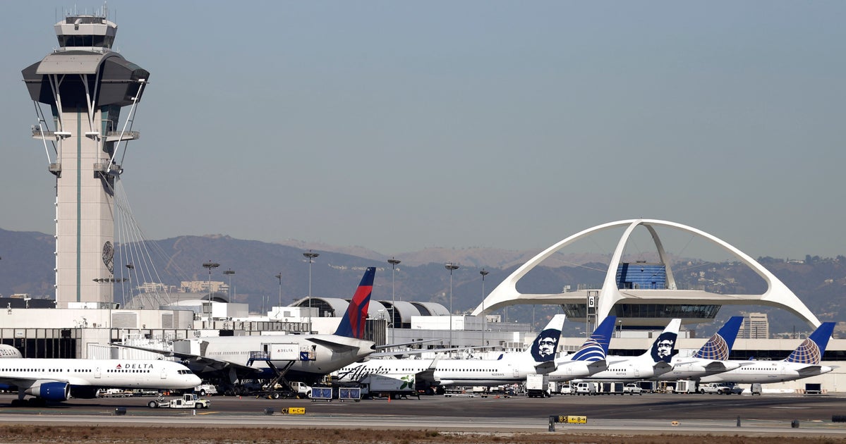 A Jet Carrying The Gonzaga Men's Basketball Team Ordered To Stop To Avoid Collision At LAX