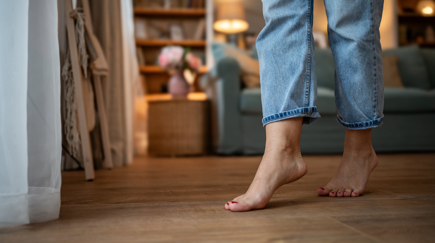 How Bad Is It To Walk Around Barefoot At Home? Doctors' Answers May Surprise You.