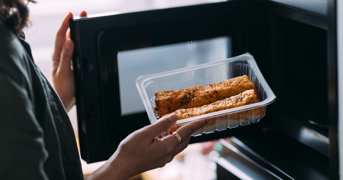 How To Know If Your Takeout Container Is Safe To Microwave