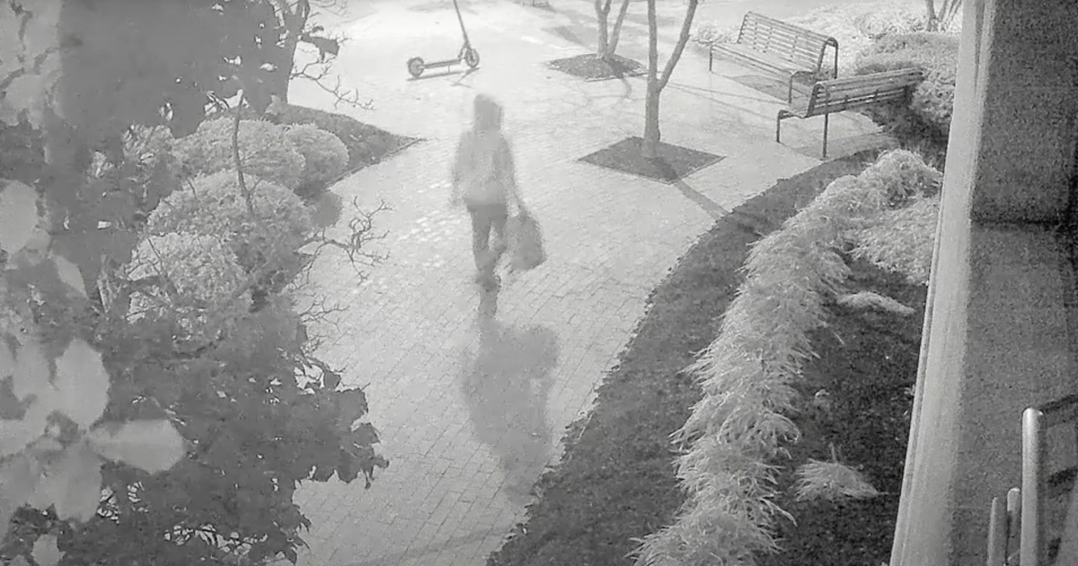 NextImg:FBI Releases Video Of Suspect In Unsolved 2021 D.C. Pipe Bomb Case