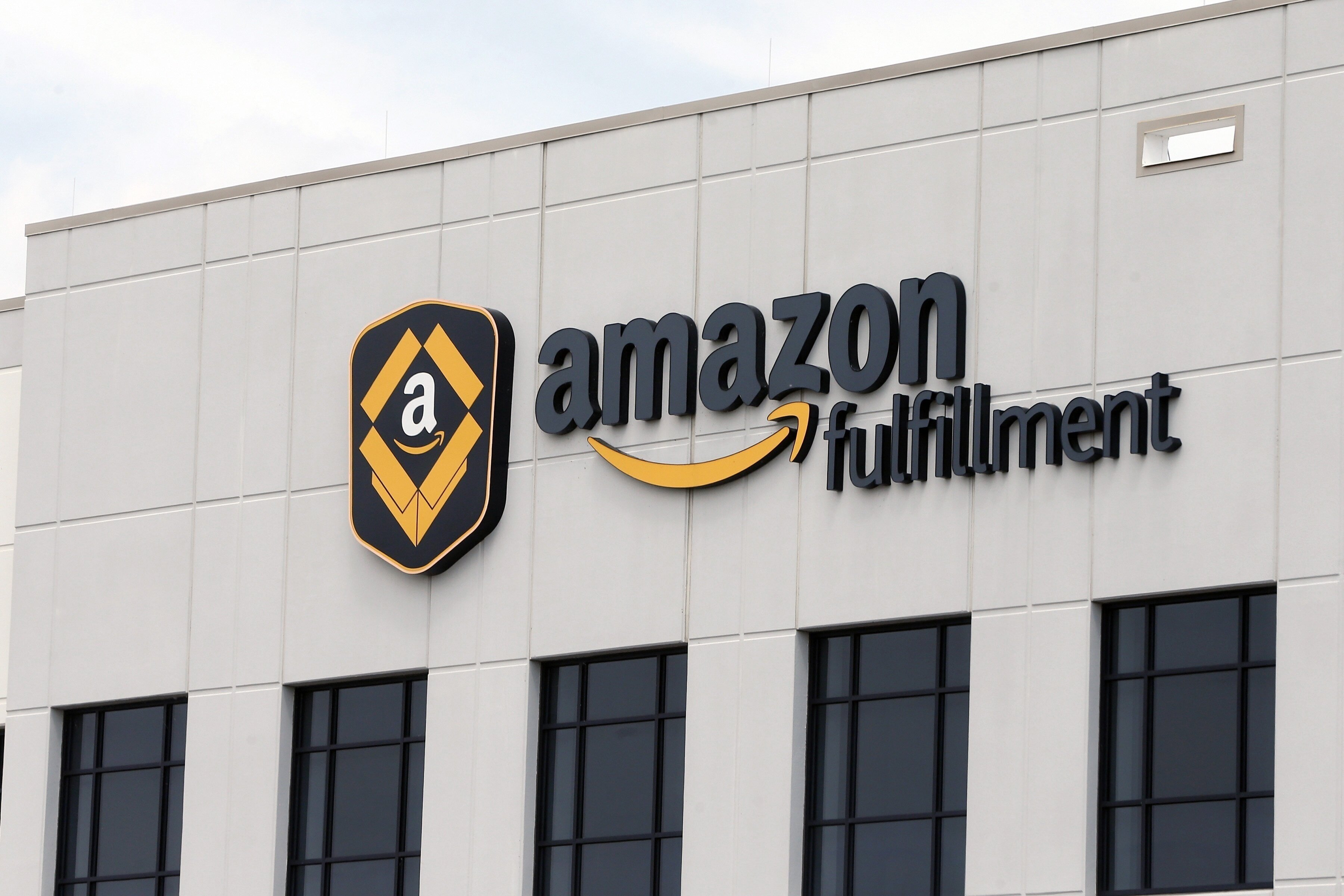 Amazon Reverses Time Off Denial For Employee Injured In New Orleans Attack