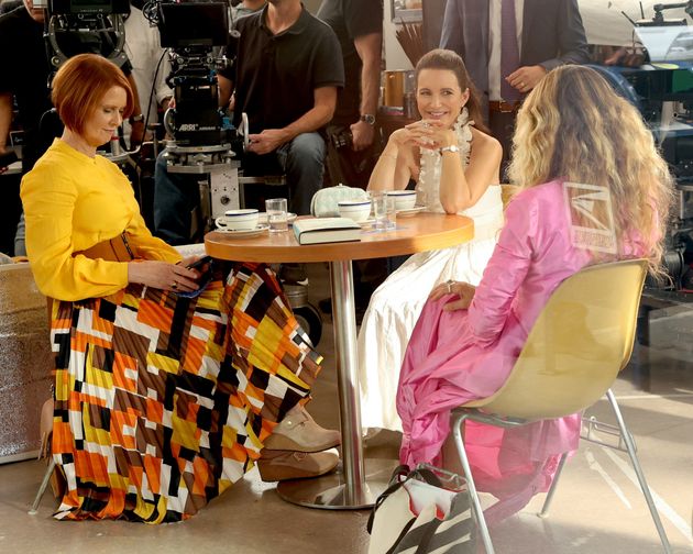 Cynthia Nixon, Kristin Davis and Sarah Jessica Parker are seen on the set of 