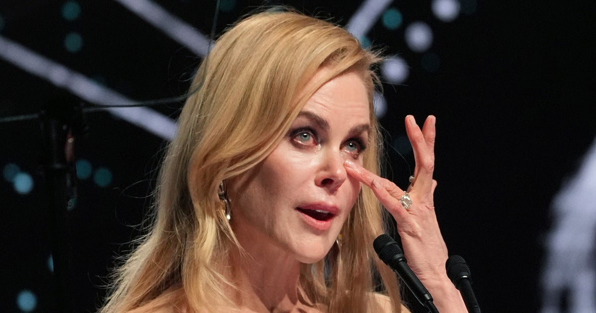 NextImg:'This Is For You': Nicole Kidman Tears Up Paying Tribute To Late Mother In Touching Speech