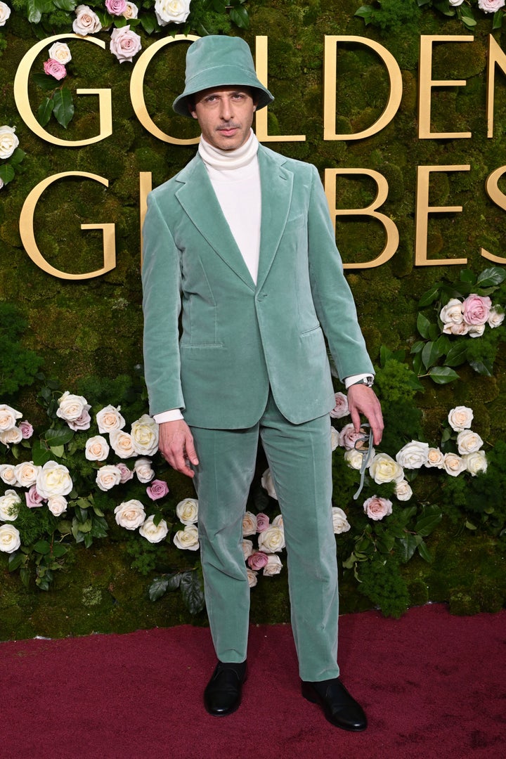 Jeremy Strong (and his bucket hat) at the 2025 Golden Globes