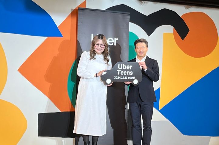 ギャル曽根さん（左）と、Uber Japan 代表の山中志郎さん（右）