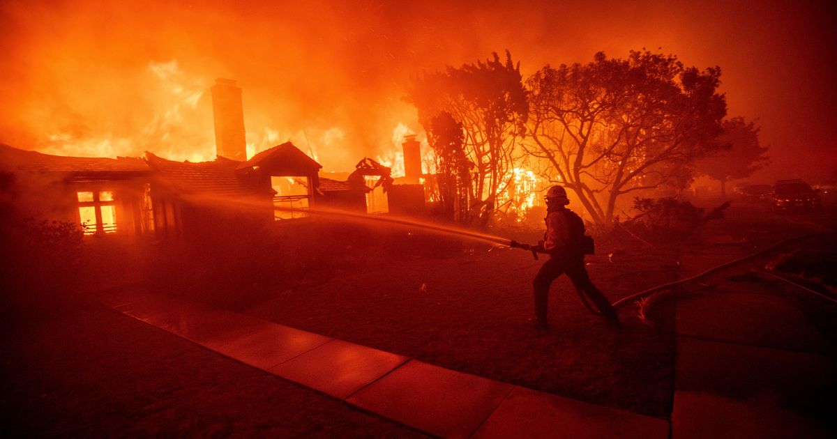 Fire Hydrants Ran Dry During Los Angeles Wildfires