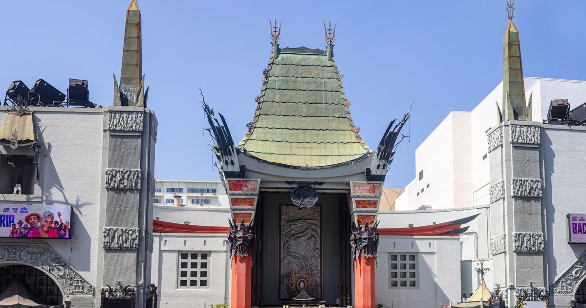 New Fire Breaks Out In Hollywood Hills, Threatening Iconic Landmarks