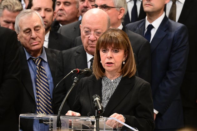 Αικατερίνη Σακελλαροπούλου - Κηδεία του πρώην Πρωθυπουργού και προέδρου του ΠΑΣΟΚ Κώστα Σημίτη στην Μητρόπολη Αθηνών, Πέμπτη 9 Ιανουαρίου 2024. Ο Κώστας Σημίτης απεβίωσε σε ηλικία 88 ετών, τις πρώτες πρωινές ώρες της Κυριακής 05/01/25. (ΤΑΤΙΑΝΑ ΜΠΟΛΑΡΗ/EUROKINISSI)