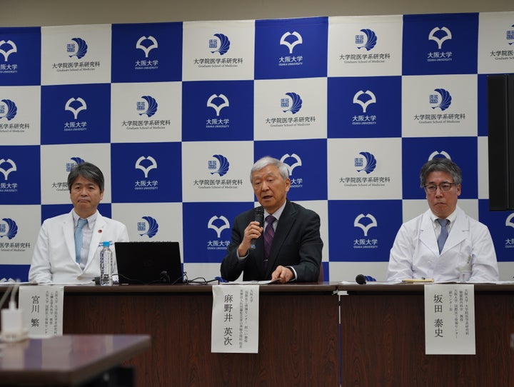 左から宮川繁さん、麻野井英次さん、坂田泰史さん。