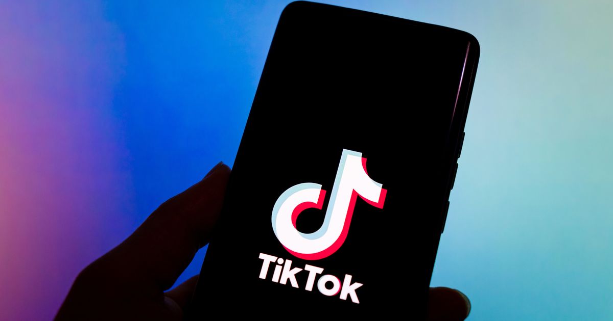 The 1 Sign You're A Little Too Addicted To TikTok