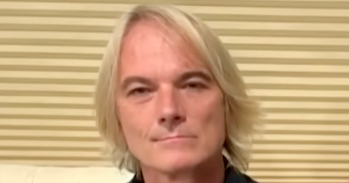 NextImg:'I'm Doomed': Actor Recalls Hiding Behind Boulders During Frightening Run-In With LA Fires
