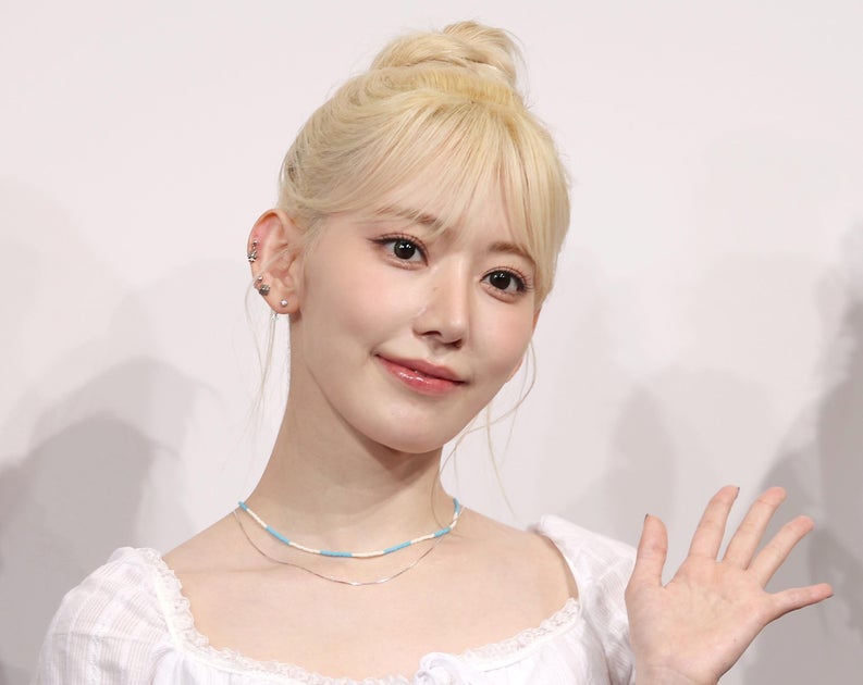 LE SSERAFIM 宮脇咲良、“編み物愛”から生まれた手作りコラボブランドが話題⇨「待ってました」「才能開花しすぎ」