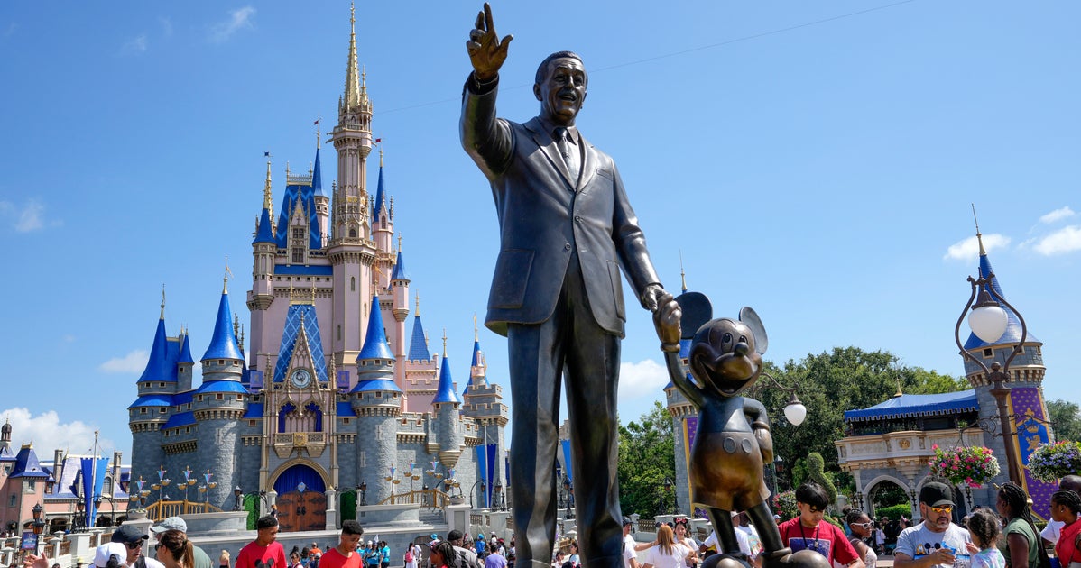 NextImg:Ex-Disney Employee Admits To Hacking Park Menus To Hide Allergy Info
