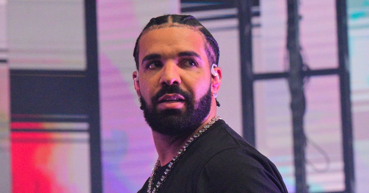 Drake Sues Own Record Label For Defamation Over Kendrick Lamar Track