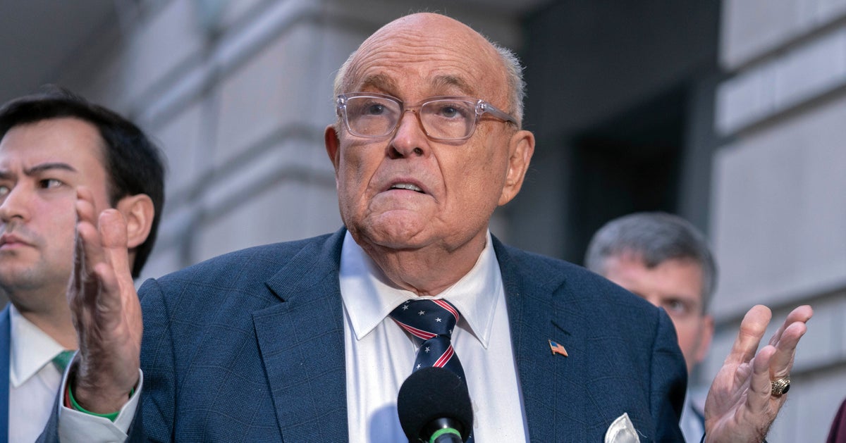 Rudy Giuliani Settles With Former Georgia Election Workers
