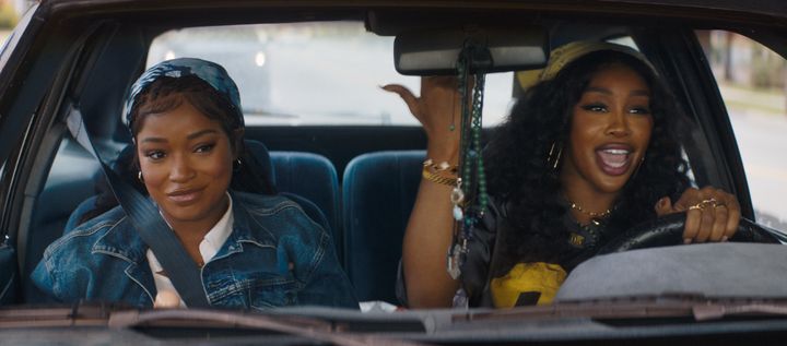 Keke Palmer as Dreux and SZA as Alyssa in "One Of Them Days."