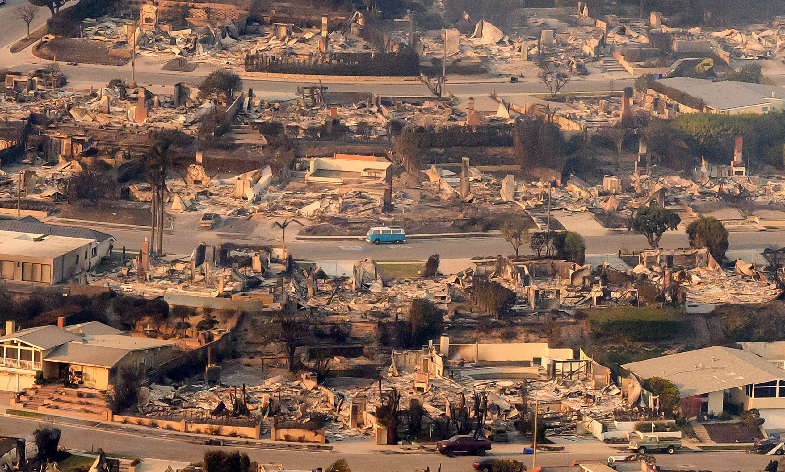 This Architect Explained Why This One House Survived The LA Fires, And The Reasons Are Truly Fascinating