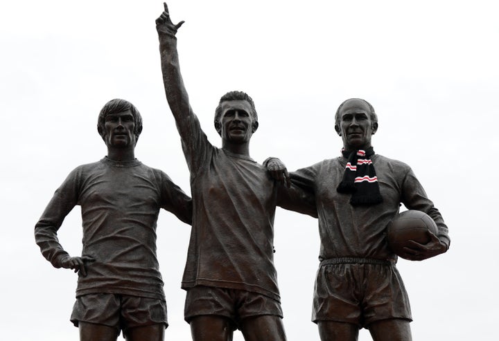 Γενική άποψη του αγάλματος των George Best, Denis Law και Sir Bobby Charlton στο Old Trafford. Ημερομηνία εικόνας: Δευτέρα 23 Οκτωβρίου 2023. (Φωτογραφία: Nick Potts/PA Images via Getty Images)