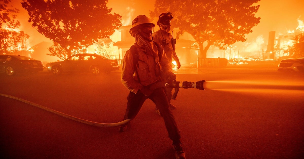 NextImg:Fire-ravaged Southern California Braces For Gusty Winds And Heightened Wildfire Risk