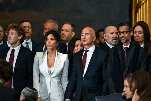  Meta CEO Mark Zuckerberg, Lauren Sanchez, Amazon founder Jeff Bezos and Google CEO Sundar Pichai attend the inauguration of U.S. President-elect Donald Trump in the U.S. Capitol Rotunda on January 20, 2025 