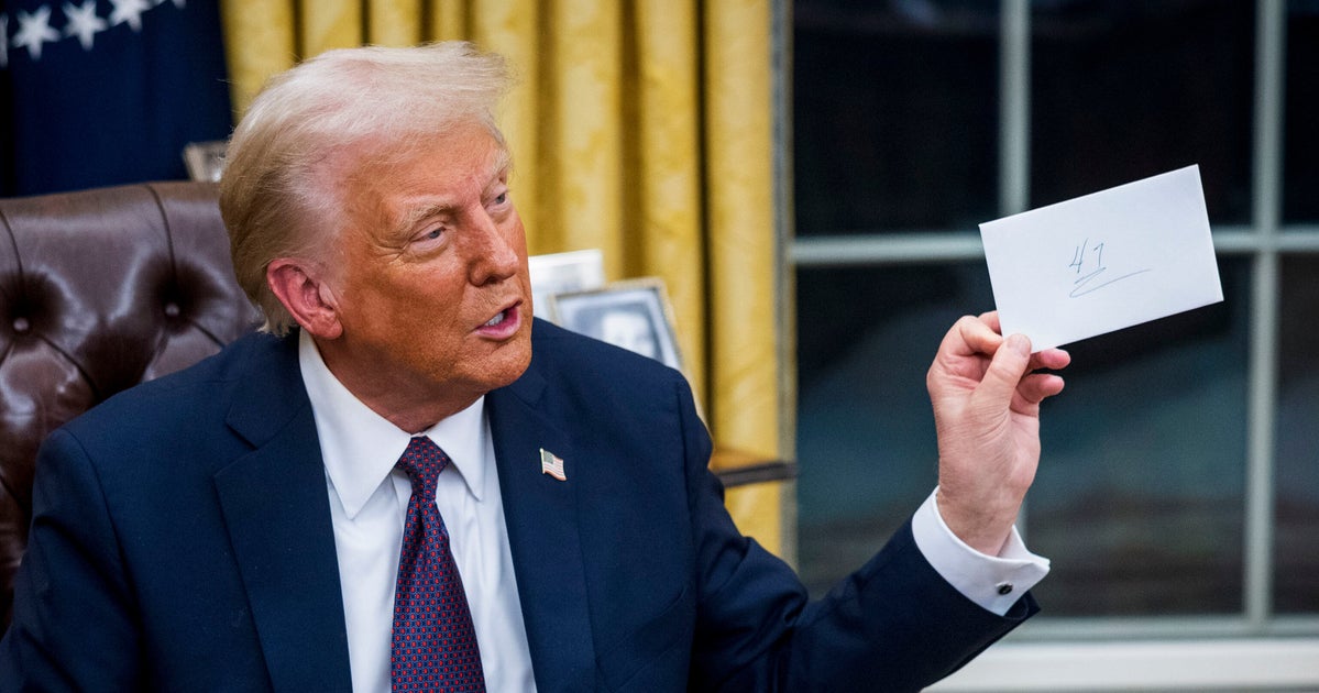 NextImg:Trump Finds Biden's Parting Letter, Tells Reporters 'We Should Read It Together'