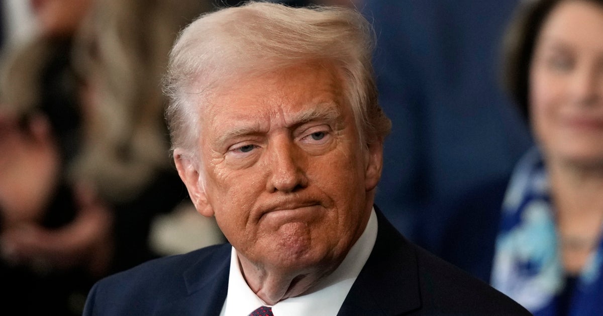 NextImg:Ratings-Obsessed Trump's Inauguration TV Audience Falls Flat