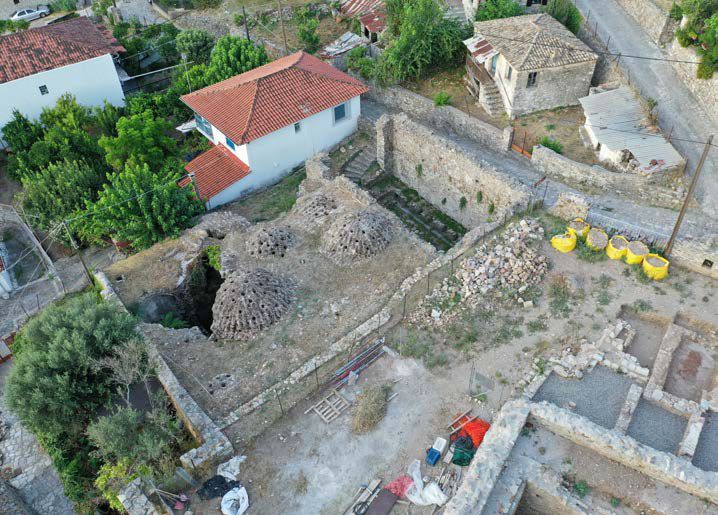 Άποψη του οθωμανικού λουτρού από ψηλά. Υφιστάμενη κατάσταση (2).