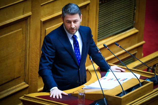 Σκληρή επίθεση εξαπέλυσε ο Νίκος Ανδρουλάκης στον Κυριάκο Μητσοτάκη και για τις πολιτικές σχετικά με τον πρωτογενή τομέα αλλά και με βασικές πολιτικές επιλογές όπως η υποψηφιότητα Τασούλα για την Προεδρία της Δημοκρατίας