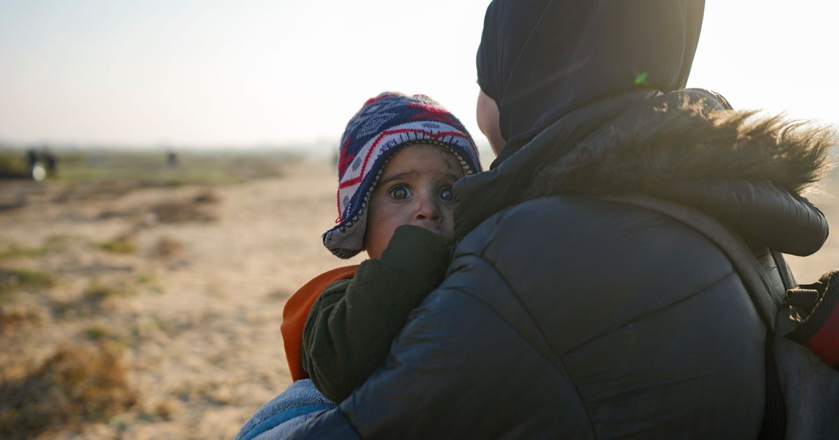 Hundreds Of Thousands Of Palestinians Return To A Shattered Northern Gaza