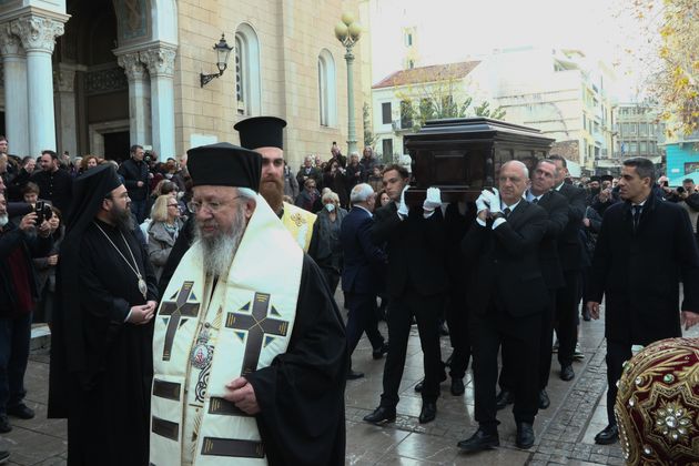 Αναχώρηση του σκηνώματος του Αρχιεπισκόπου Αναστάσιου που είχε εκτεθεί σε λαϊκό προσκύνημα στην Μητρόπολη Αθηνών 