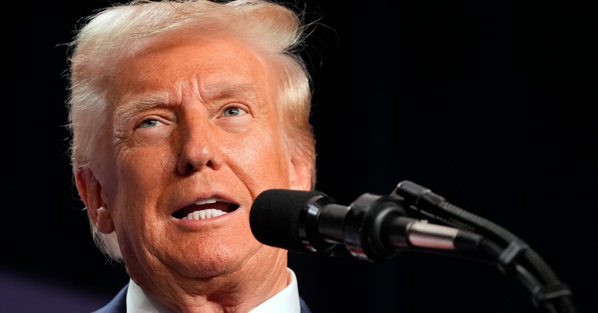 NextImg:Donald Trump Explains Why He Wants A 'Bidding War' For TikTok