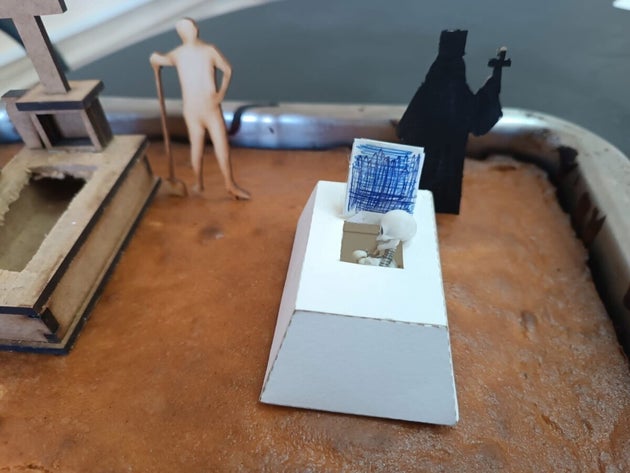 Η εκδήλωση αυτή αποτέλεσε μια υπέροχη απόδειξη ότι ακόμα και σε έναν χώρο που σχετίζεται με τη θλίψη και τη μνήμη, υπάρχει χώρος για χαρά και δημιουργικότητα.