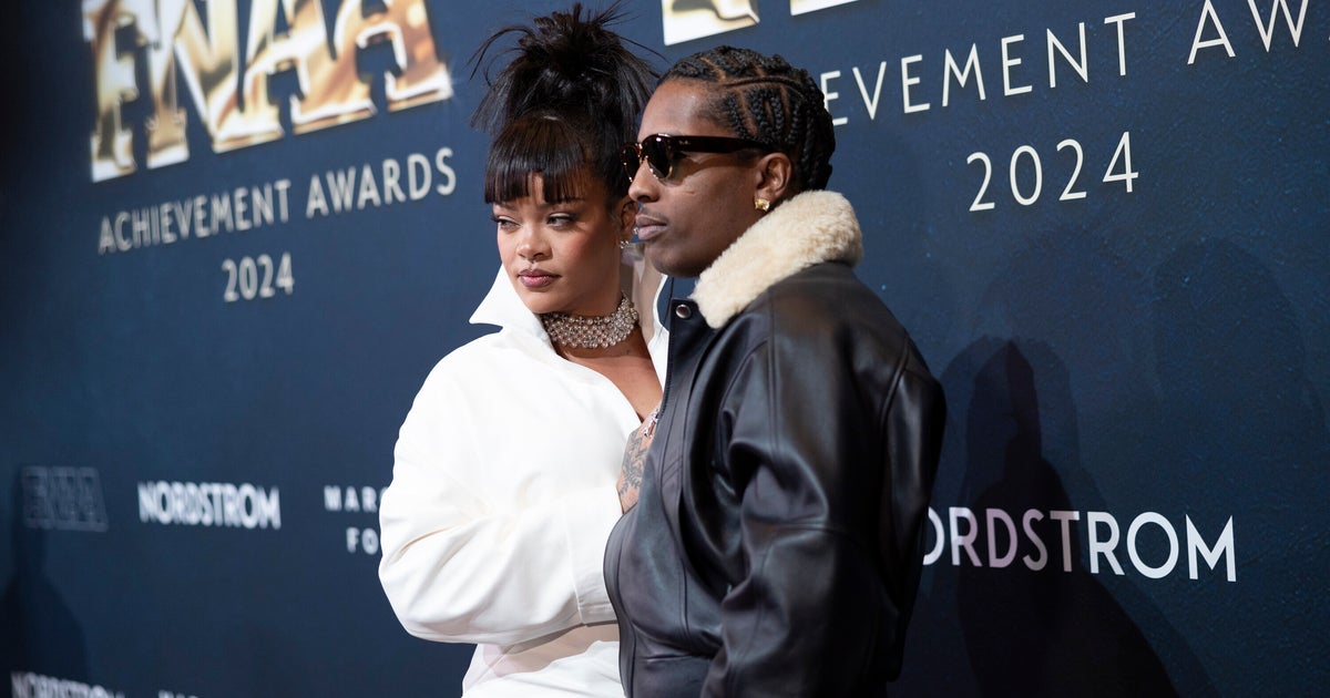 NextImg:Rihanna Shows Up To Courthouse To Support Boyfriend A$AP Rocky