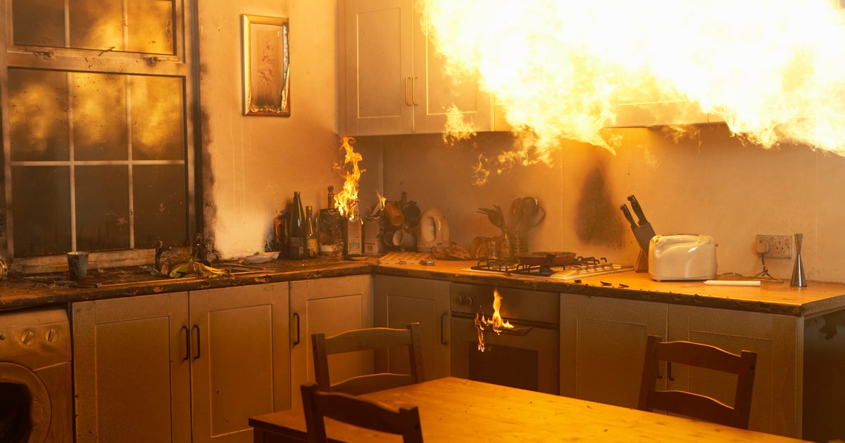 This Is The Most Common Way Grease Fires Start In The Kitchen