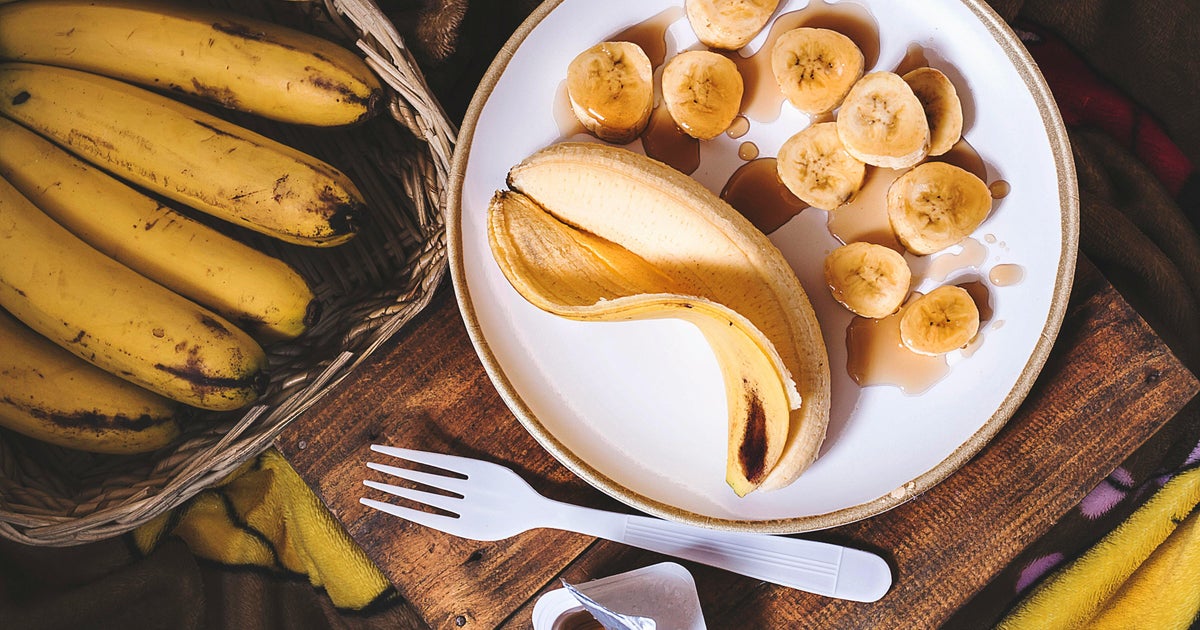 The 2-Second Secret To Longer-Lasting Bananas