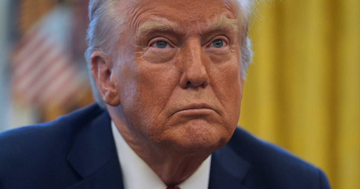 NextImg:Trump On If He'll Visit Site Of Deadly Aviation Collision: 'You Want Me To Go Swimming?'