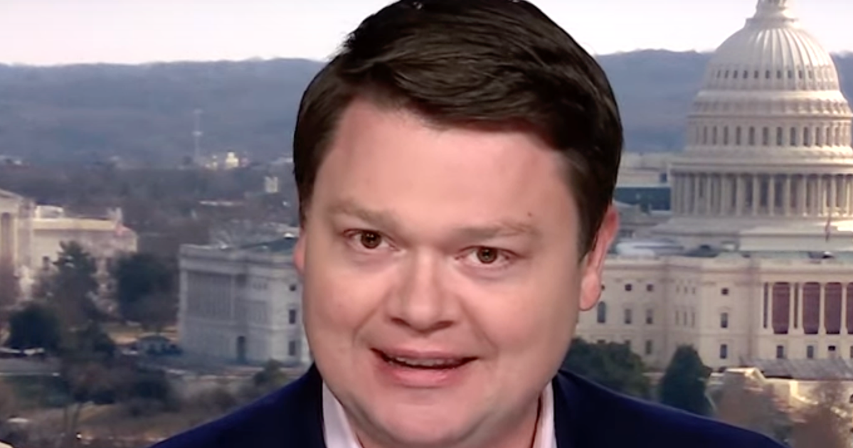 NextImg:CNN Aviation Expert Rips Trump's 'Unhinged' Blame Game Over Deadly DC Air Collision