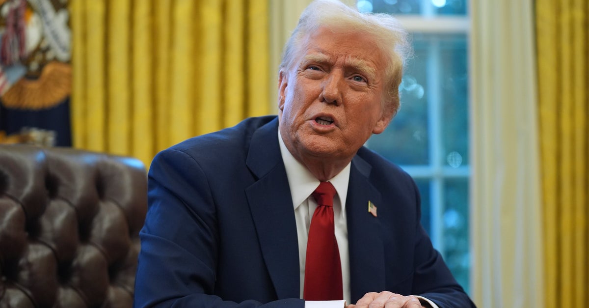 NextImg:White House Says Tariffs On Canada, Mexico And China Will Go Into Effect Saturday